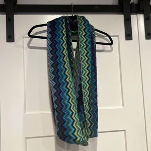 Steve Madden infinity scarf 28” by 22”